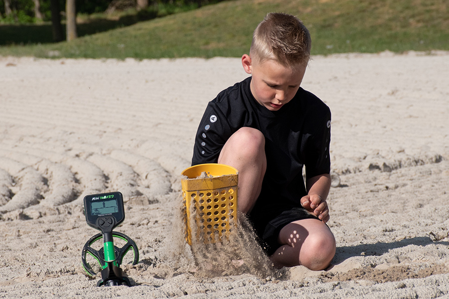 Nokta|Makro strandzeefschep geel